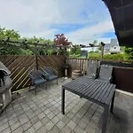 Detached House 50m From Lift وينتربرغ