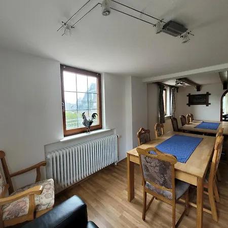Detached House 50m From Lift وينتربرغ